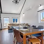 Casa Do Canudo * Marinha Grande